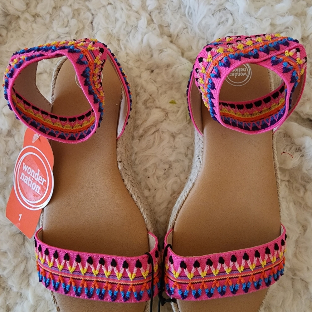 Sandals - Picture 3 of 9